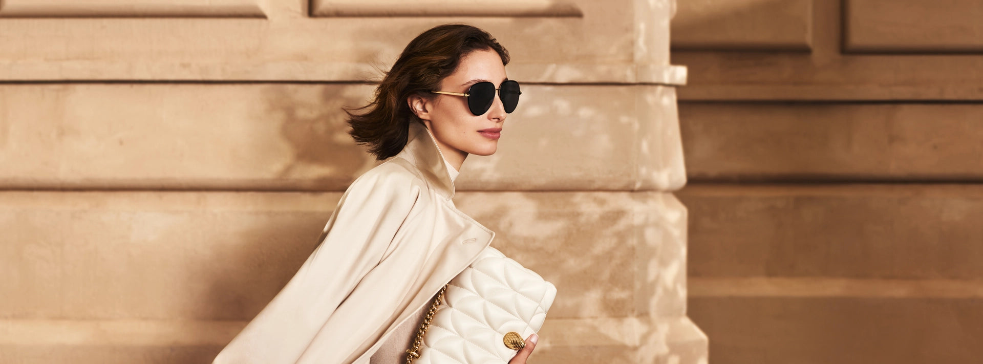 L’occhiale da sole Bulgari: eleganza architettonica e spirito romano