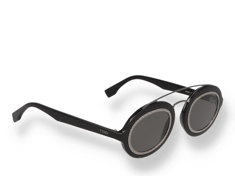 Fendi Around Round Sunglasses In Black